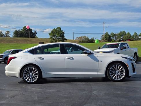 Used 2022 Cadillac CT5 Premium Luxury RWD image 6