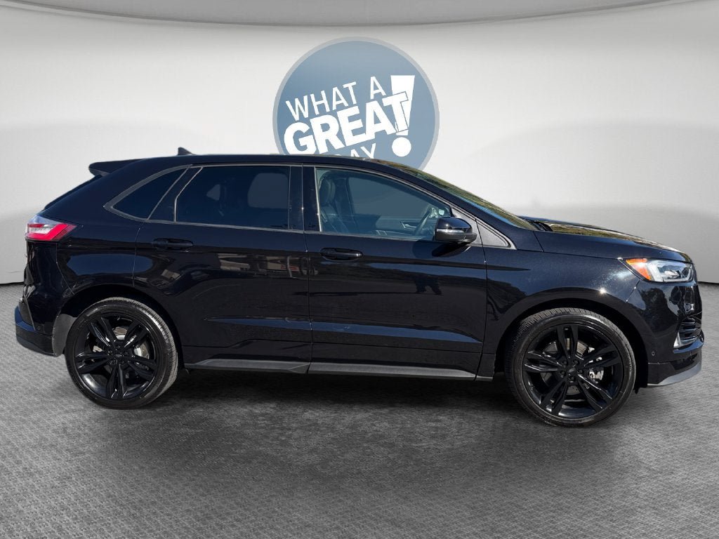 Used 2020 Ford Edge ST w/ Equipment Group 401A AWD/4WD image 2