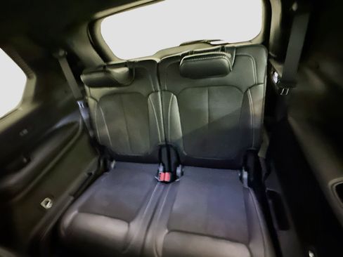 Used 2024 Jeep Grand Cherokee L Laredo image 29