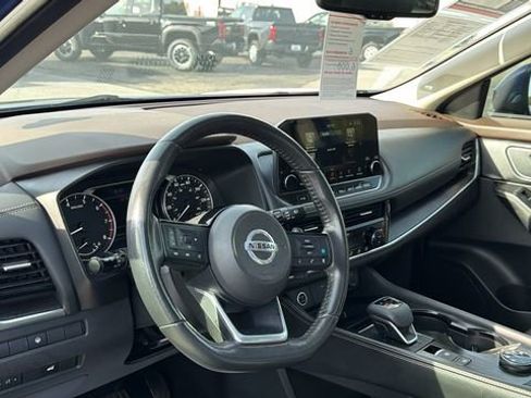 Used 2021 Nissan Rogue SL w/ Premium Package AWD/4WD image 10