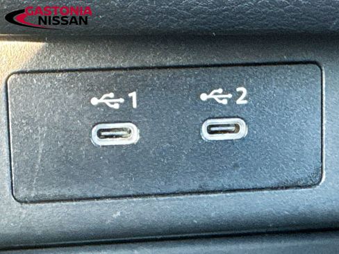 Used 2024 Nissan Rogue SV AWD/4WD image 26