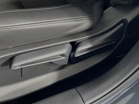 Used 2025 Honda Civic Sport image 13