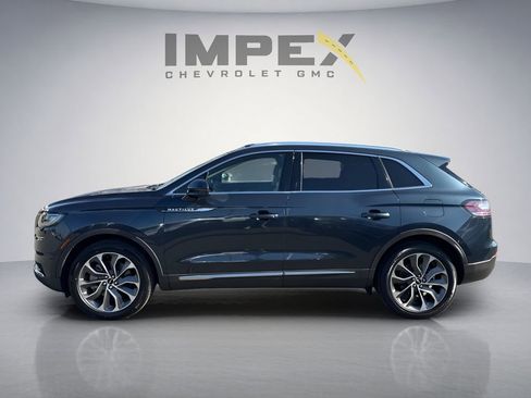 Used 2021 Lincoln Nautilus Reserve FWD image 2