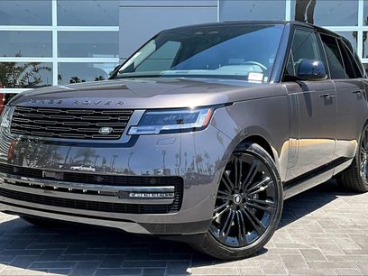 New 2025 Land Rover Range Rover SE