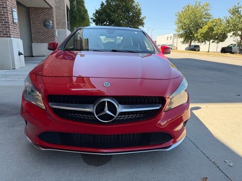 Used 2019 Mercedes-Benz CLA 250 4MATIC image 2