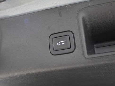 Used 2018 GMC Terrain SLT w/ Preferred Package image 23