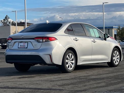 Certified 2025 Toyota Corolla LE image 5