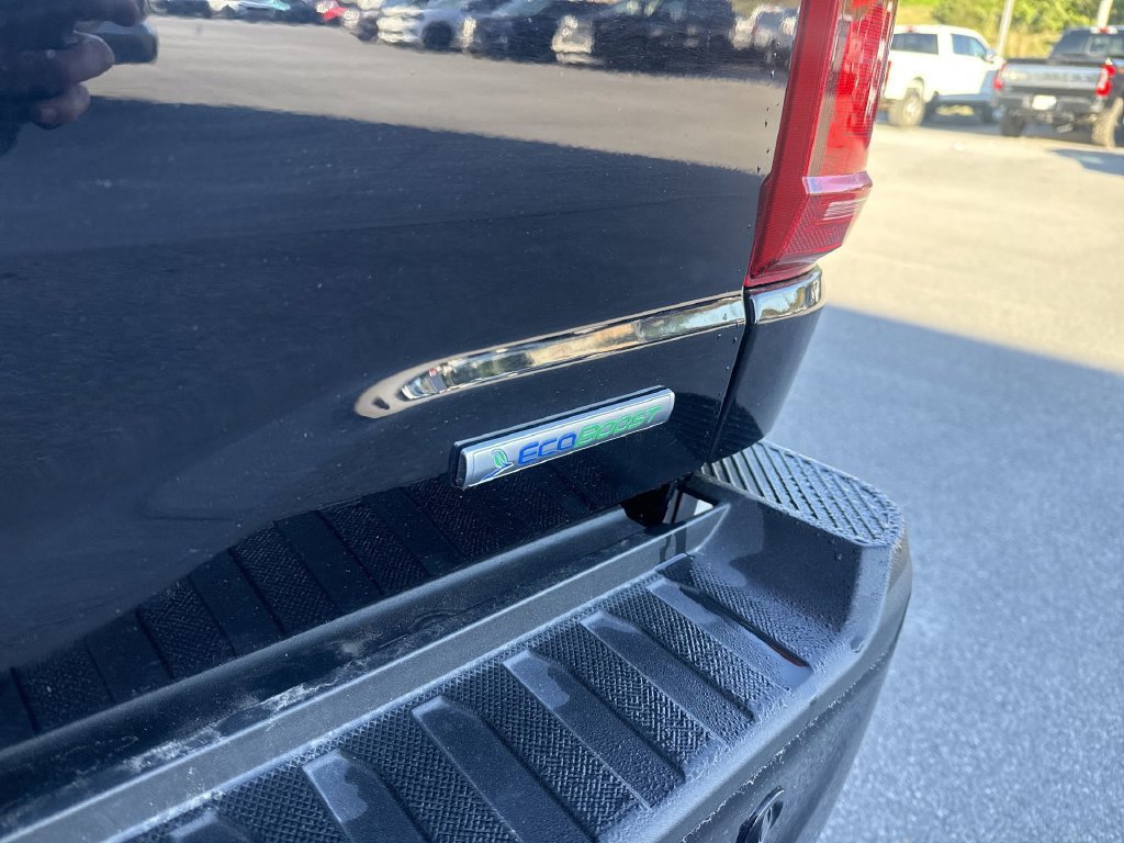 Used 2022 Ford F150 XLT w/ Equipment Group 302A High AWD/4WD image 7