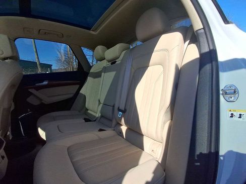 Certified 2023 Audi Q5 2.0T Premium w/ Convenience Package image 20