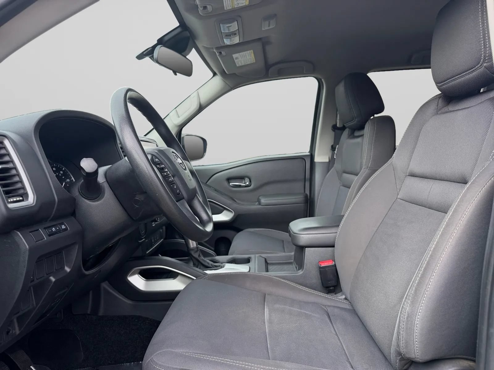 Used 2023 Nissan Frontier SV w/ Technology Package RWD image 16