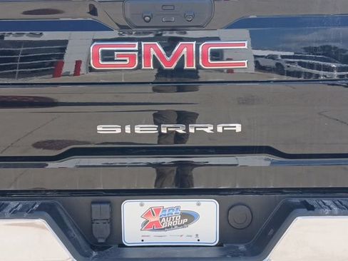 Used 2022 GMC Sierra 2500 SLT w/ SLT Convenience Package AWD/4WD image 12