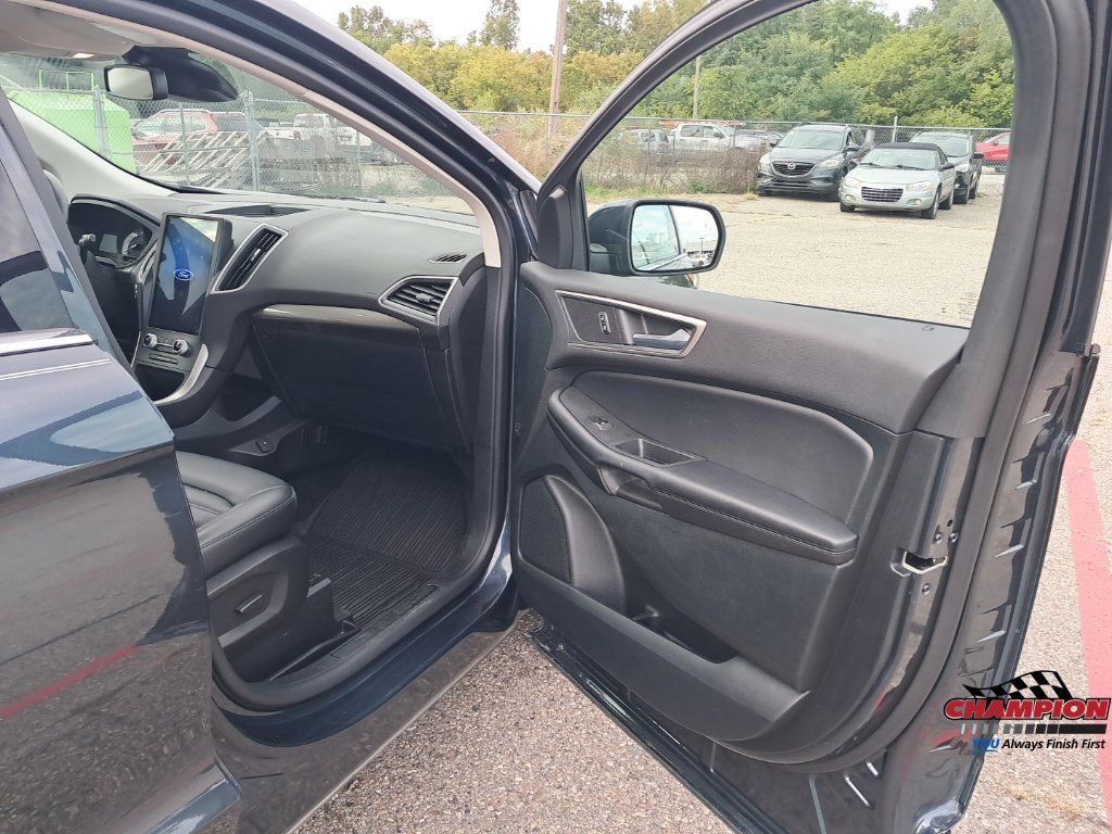 Used 2023 Ford Edge SEL AWD/4WD image 21