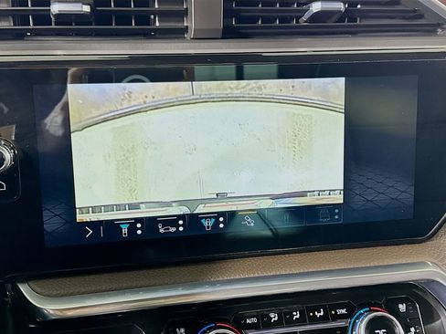 Used 2023 GMC Sierra 1500 Denali AWD/4WD image 43