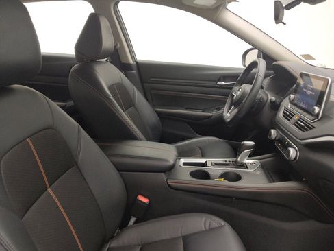 Used 2022 Nissan Altima 2.5 SR image 21