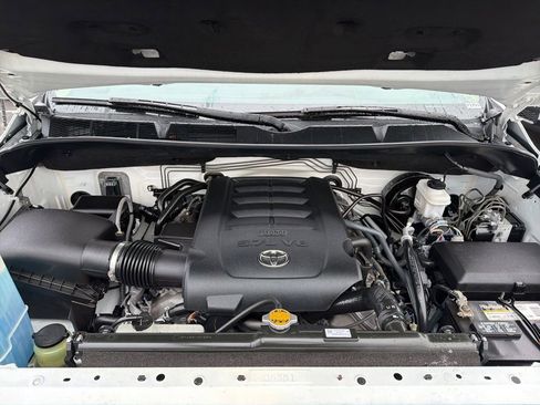 Used 2017 Toyota Tundra Limited image 10