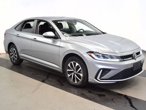 Used 2025 Volkswagen Jetta S FWD image 2
