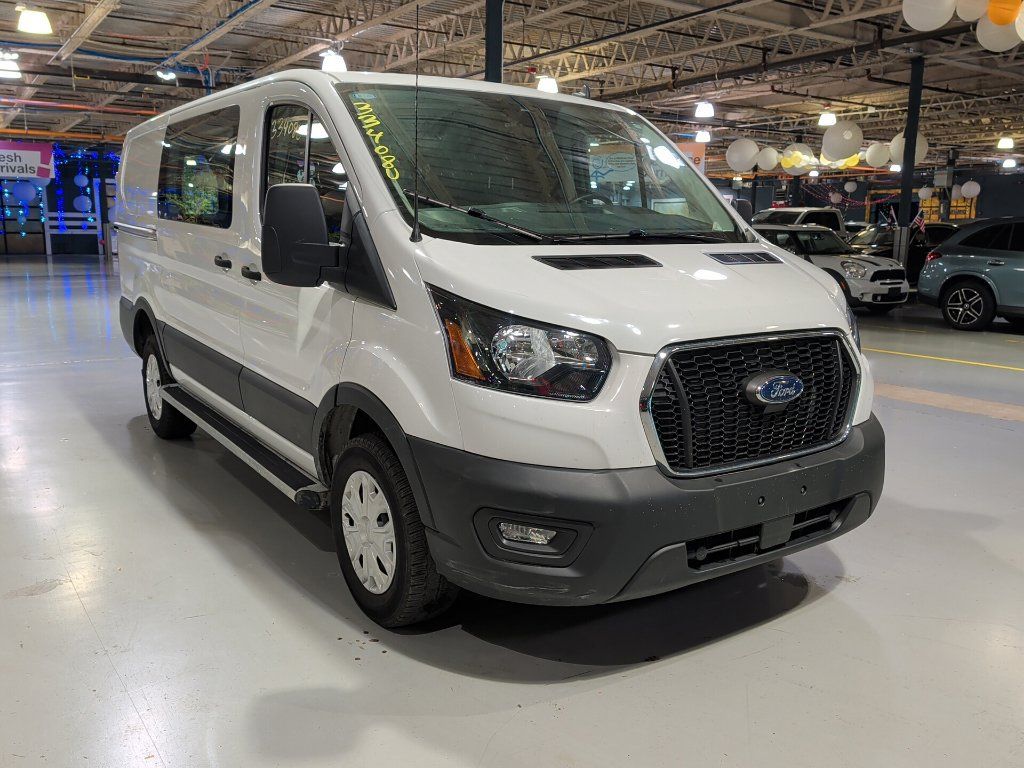 Used 2025 Ford Transit 250 Low Roof w/ Exterior Upgrade Package RWD image 6