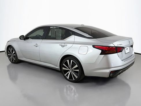 Used 2022 Nissan Altima 2.5 SR FWD image 7