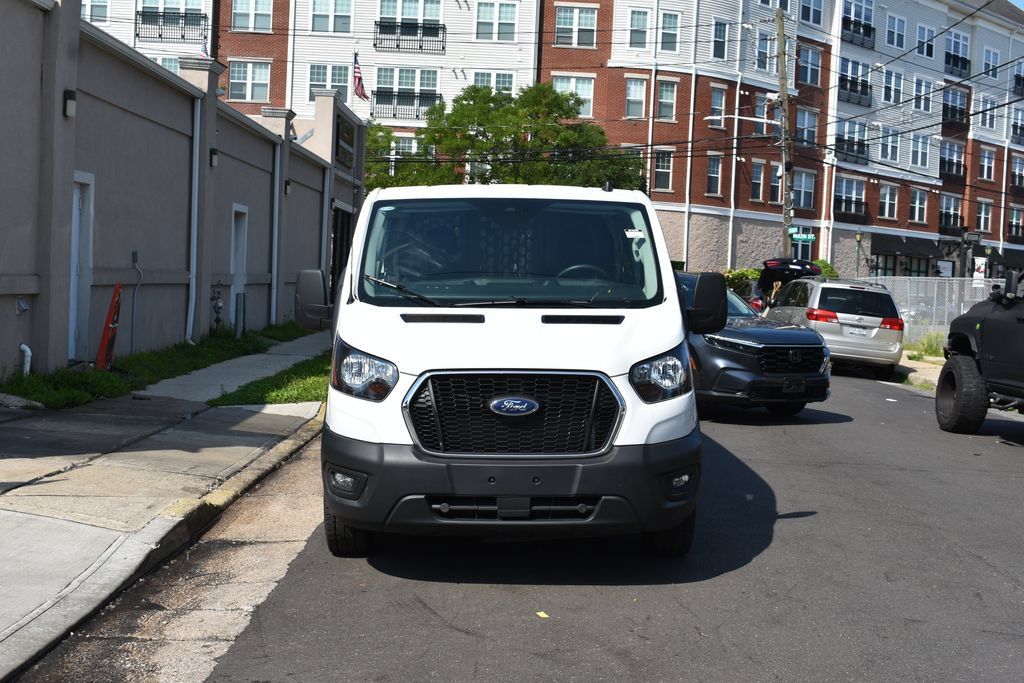 Used 2025 Ford Transit 250 Low Roof w/ Exterior Upgrade Package RWD image 3