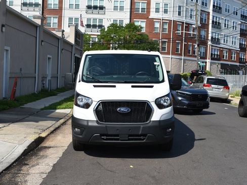 Used 2025 Ford Transit 250 Low Roof w/ Exterior Upgrade Package RWD image 3