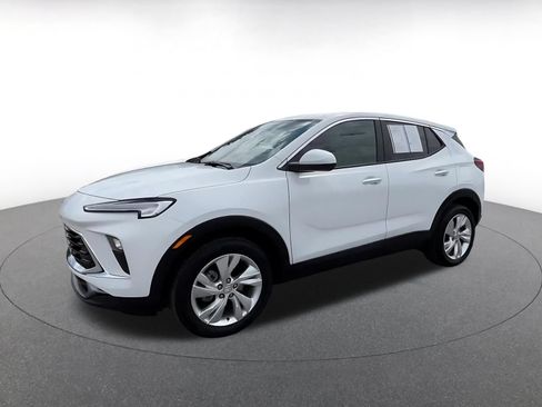 Used 2026 Buick Encore GX Preferred AWD/4WD image 7