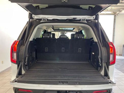Certified 2025 Ford Expedition Active AWD/4WD image 17