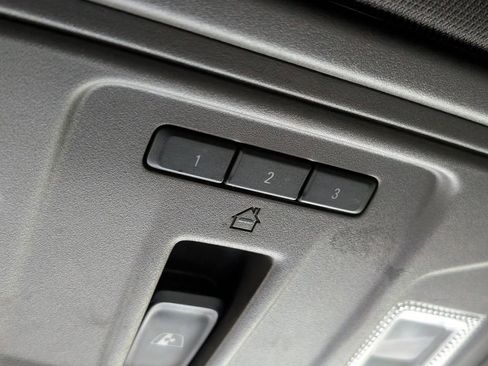 Used 2020 Chevrolet Silverado 1500 LT w/ All-Star Edition image 38