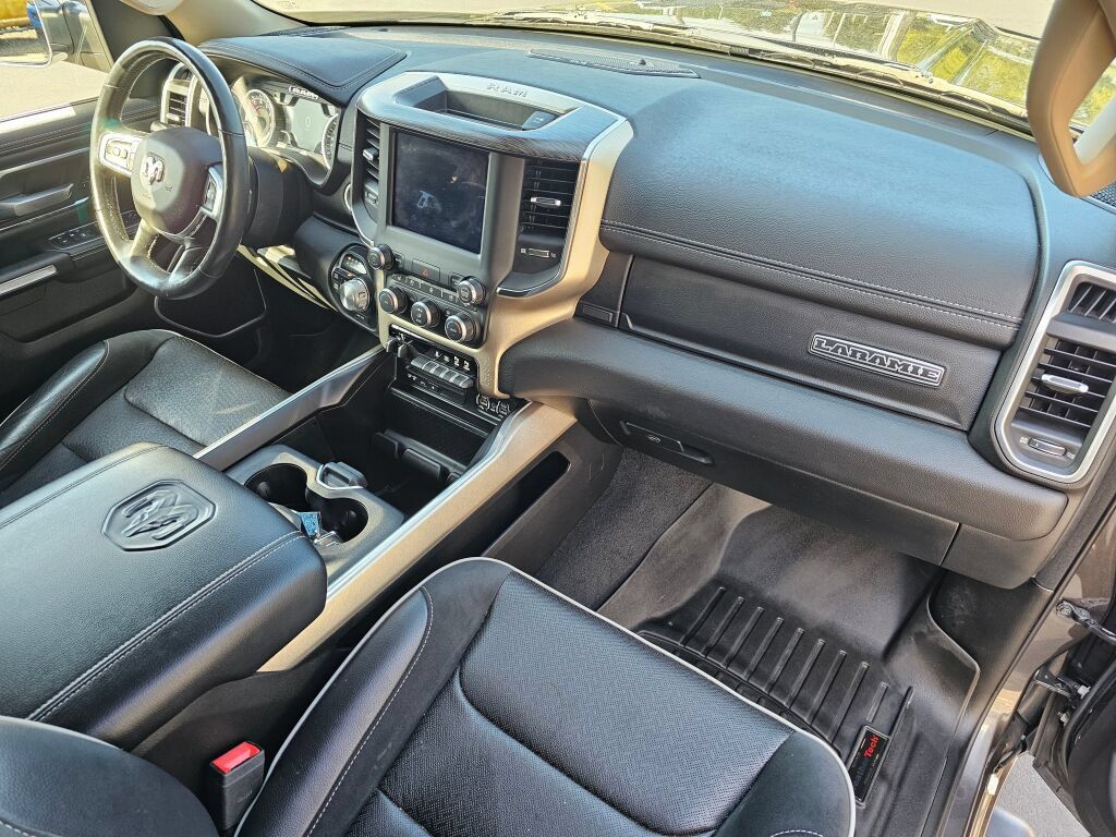 Used 2019 RAM 1500 Laramie AWD/4WD image 11