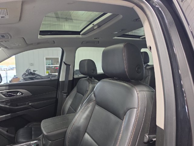 Used 2021 Chevrolet Traverse RS w/ LPO, Floor Liner Package AWD/4WD image 17