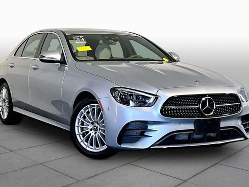 Used 2023 Mercedes-Benz E 350 4MATIC Sedan image 3