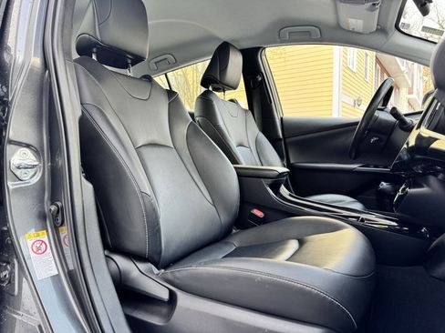 Used 2021 Toyota Prius Prime XLE w/ Carpet Mat Package (TMS) image 13