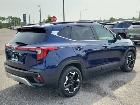 Used 2024 Kia Seltos EX FWD image 4