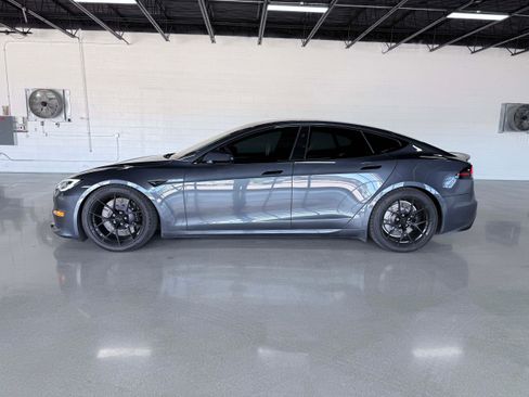 Used 2022 Tesla Model S Plaid AWD/4WD image 3