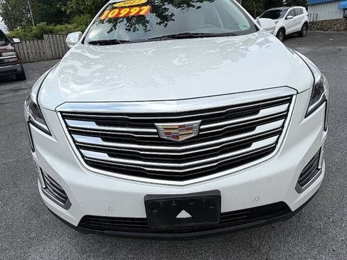 Used 2017 Cadillac XT5 Premium Luxury w/ Driver Assist Package AWD/4WD image 6