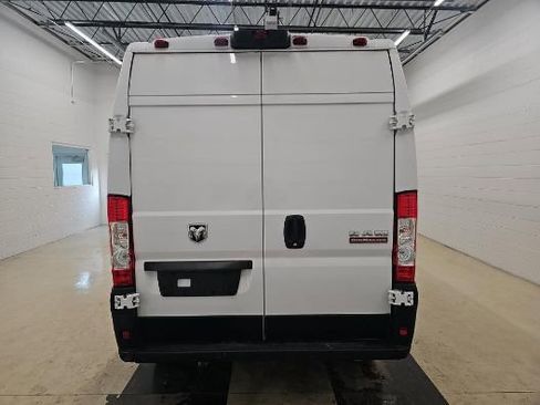 Used 2020 RAM ProMaster 2500 w/ Interior Convenience Group FWD image 6