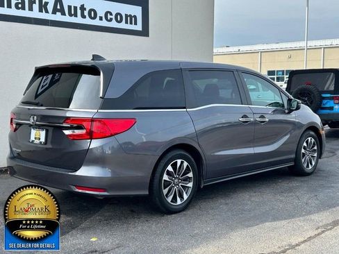 Used 2024 Honda Odyssey EX-L image 3