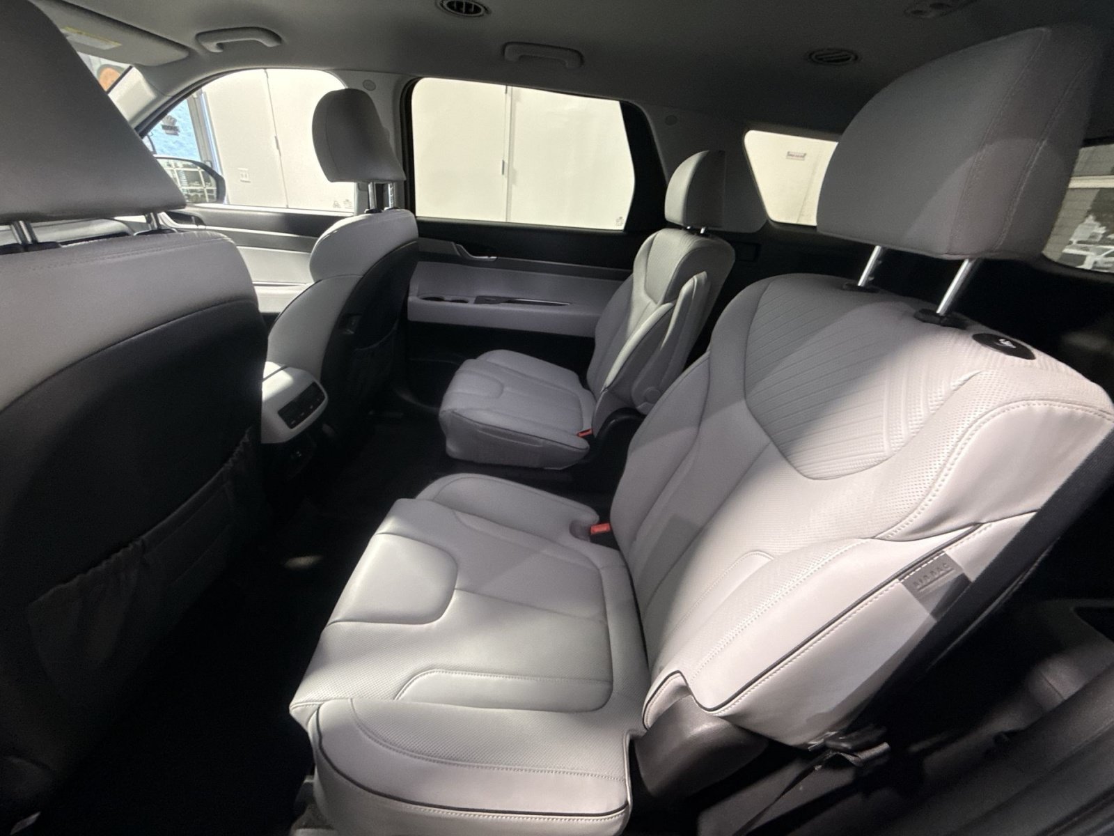 Used 2023 Hyundai Palisade SEL AWD/4WD image 25