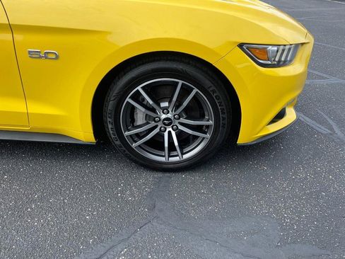 Used 2017 Ford Mustang GT Premium image 8