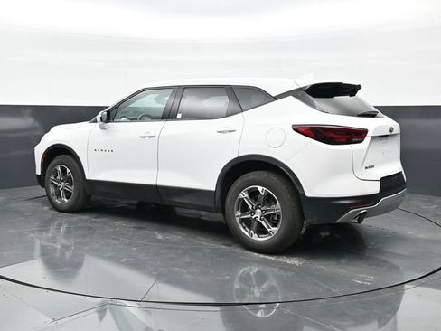 Used 2025 Chevrolet Blazer LT FWD image 7