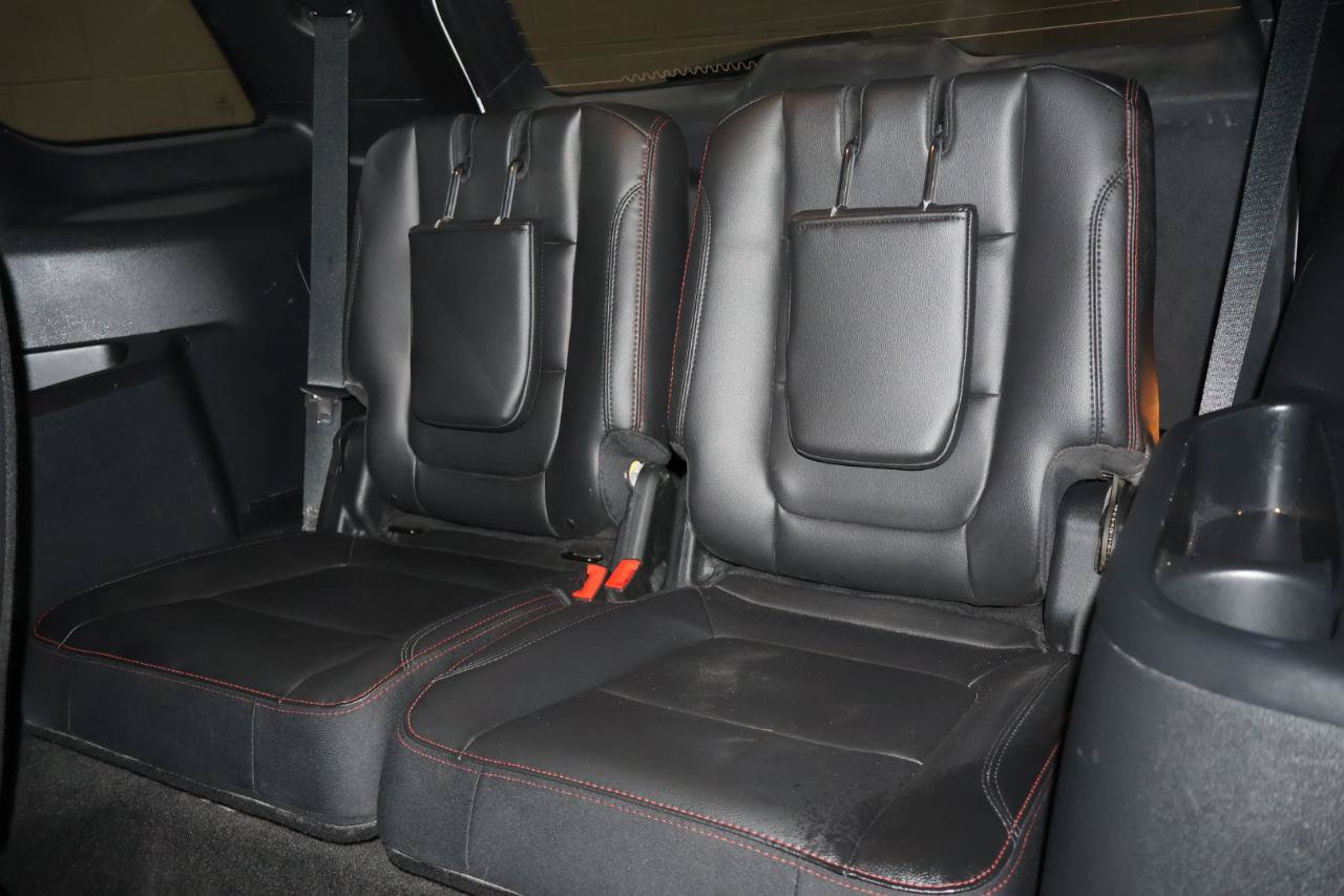 Used 2018 Ford Explorer Sport AWD/4WD image 12