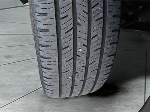 Used 2022 Buick Encore Preferred w/ Safety Package image 32