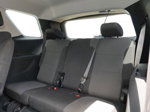 Used 2021 Chevrolet Traverse LT w/ LPO, Floor Liner Package AWD/4WD image 27