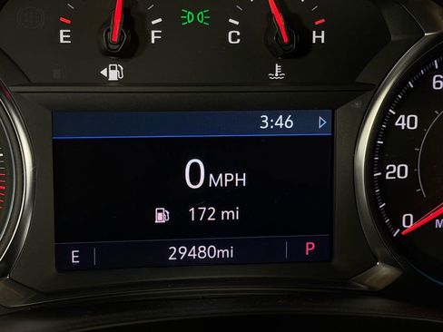 Used 2023 Chevrolet Traverse LT image 16