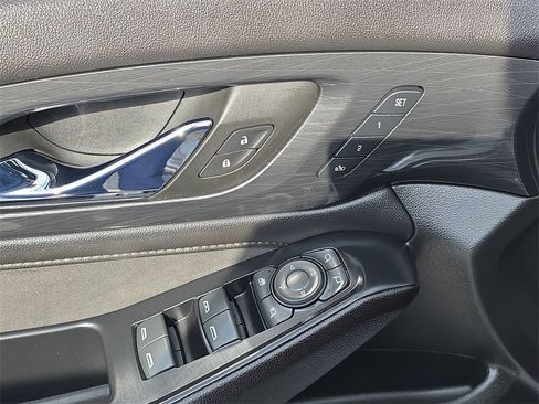 Certified 2023 Chevrolet Traverse High Country w/ LPO, Floor Liner Package image 24