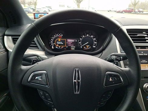 Used 2019 Lincoln MKC Premiere AWD/4WD image 18