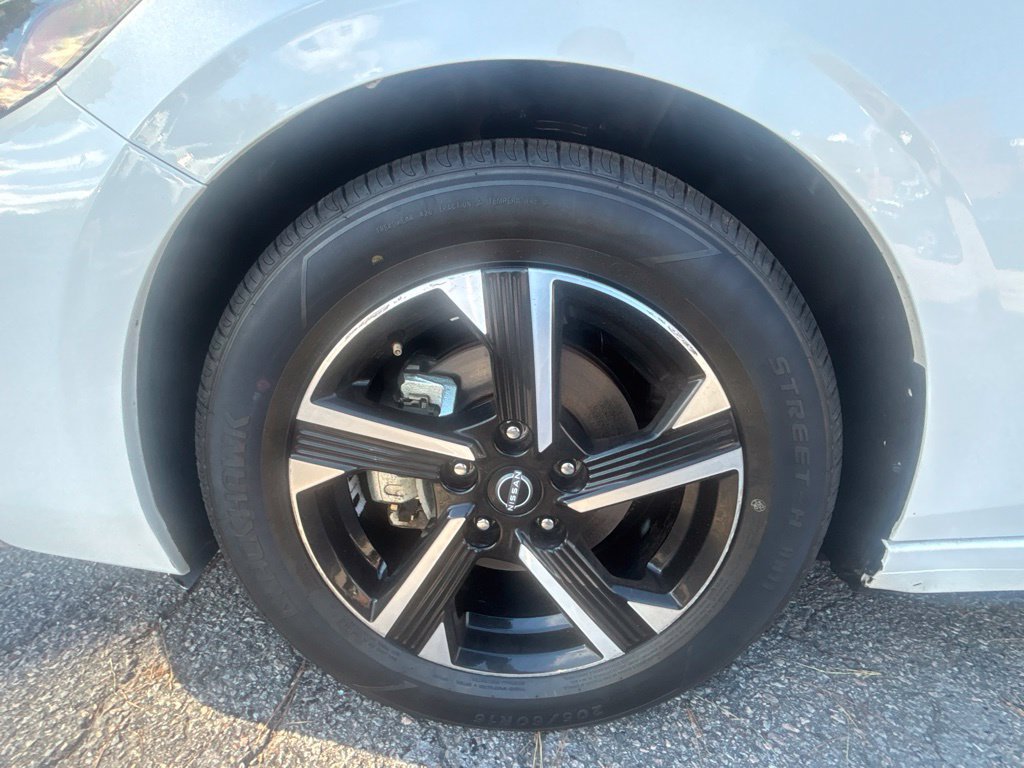 Used 2024 Nissan Sentra SV FWD image 26