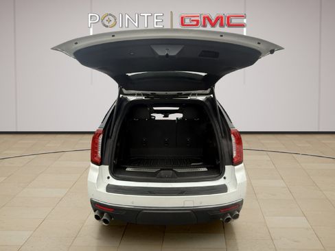 Used 2023 GMC Yukon Denali Ultimate image 40