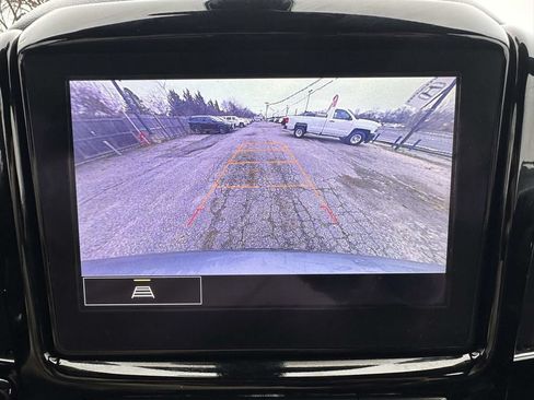Used 2023 Chevrolet Traverse LT AWD/4WD image 21