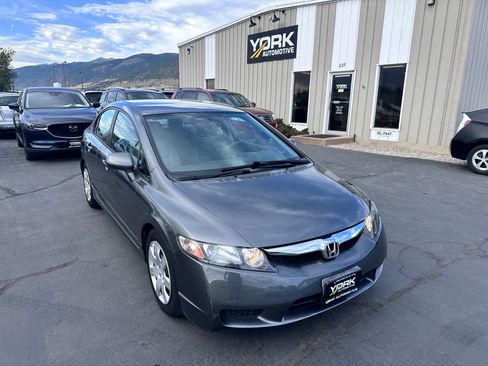 Used 2010 Honda Civic LX image 1