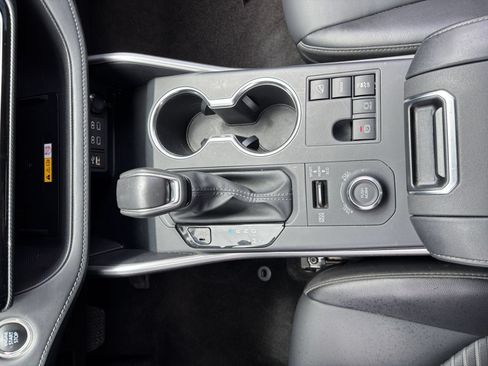 Used 2025 Toyota Highlander XSE AWD/4WD image 44